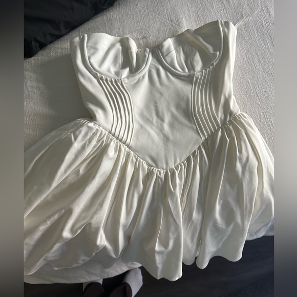 House of CB White Strapless Corset mini Dress - Picture 2 of 3